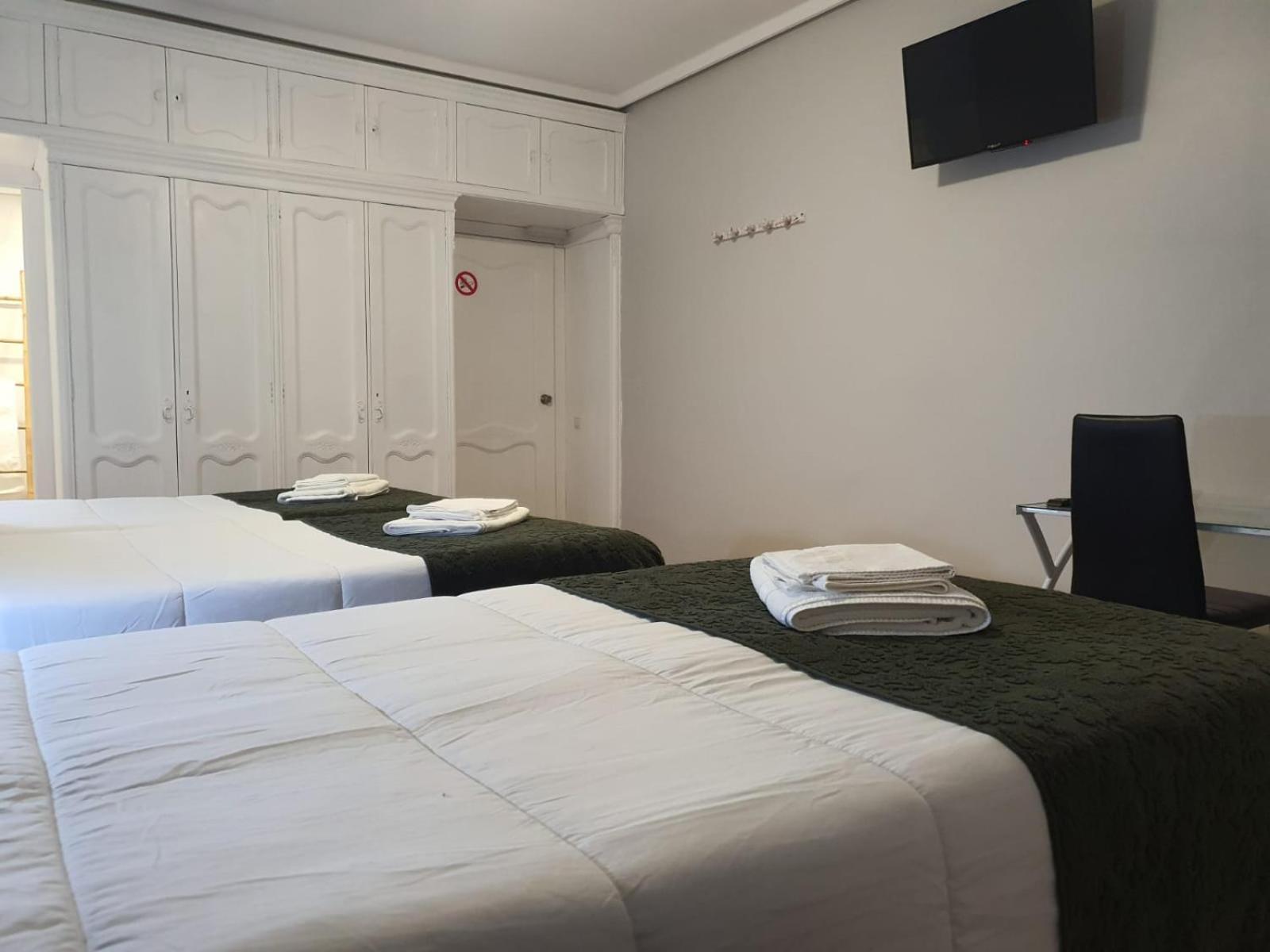 Pension Muro De La Mata Logrono Exterior photo