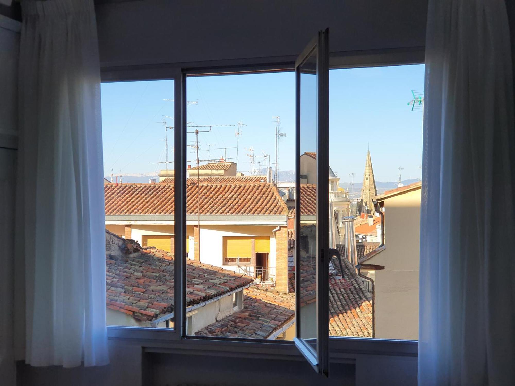 Pension Muro De La Mata Logrono Room photo