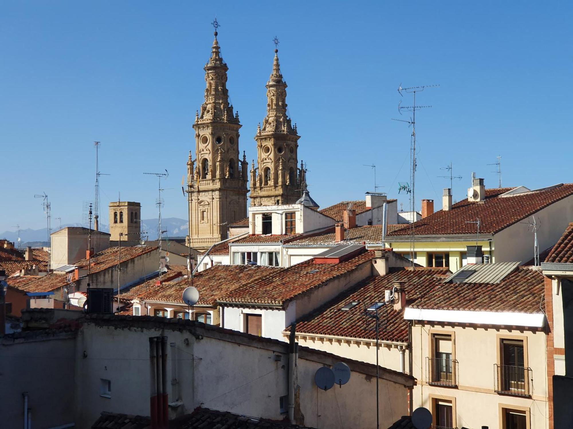 Pension Muro De La Mata Logrono Room photo